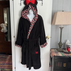 Adorable Minnie Mouse Robe🔥